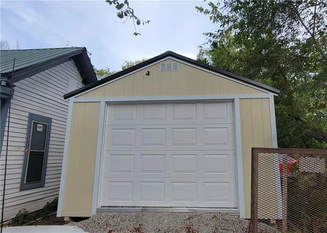 $142,500 | 80 South Douglas Street, Kingston, MO 64650