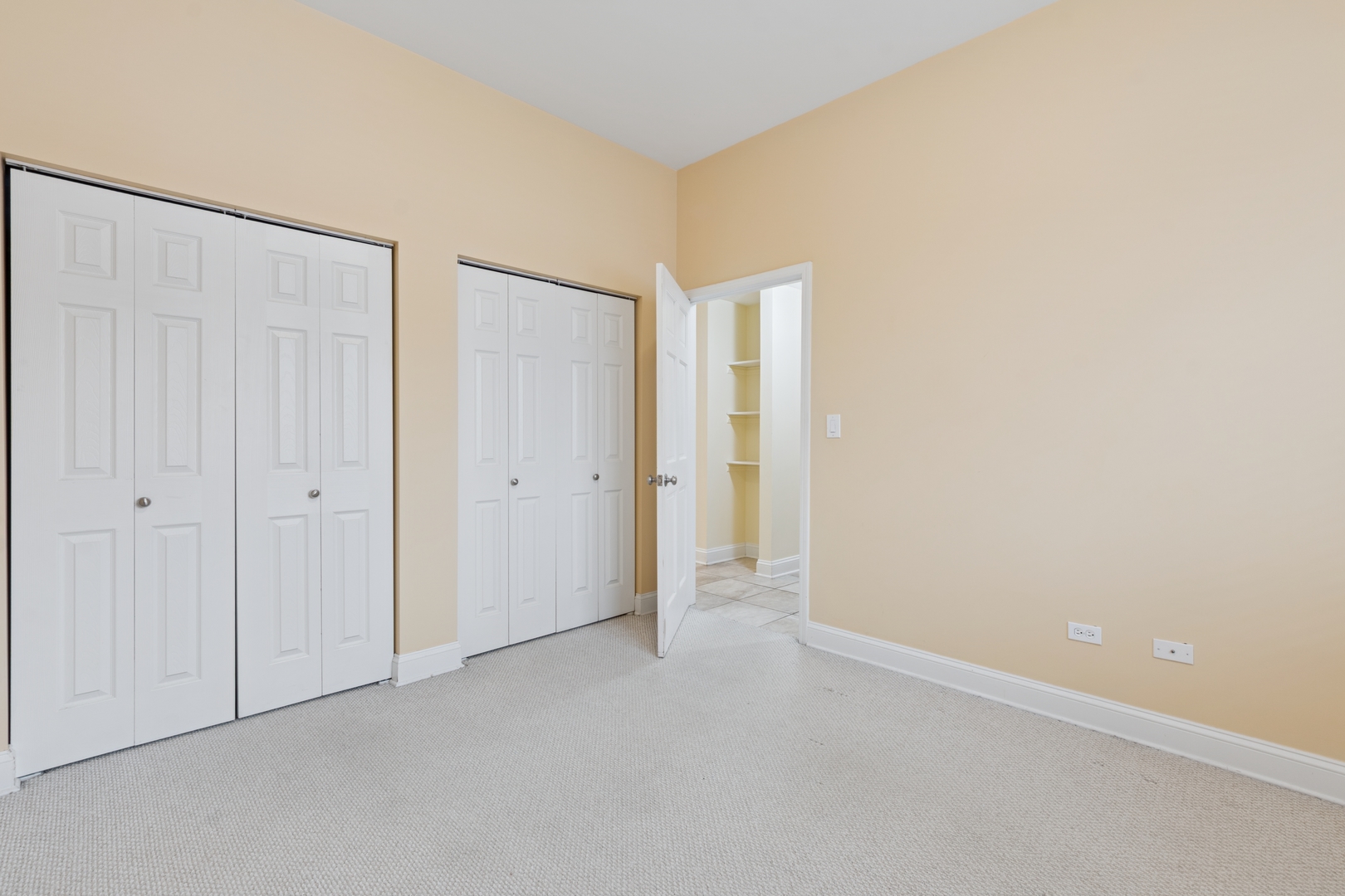 2801 West Ardmore Avenue, Unit 1A Chicago, IL 60659 - Photo 17 of 22 a view of an empty room