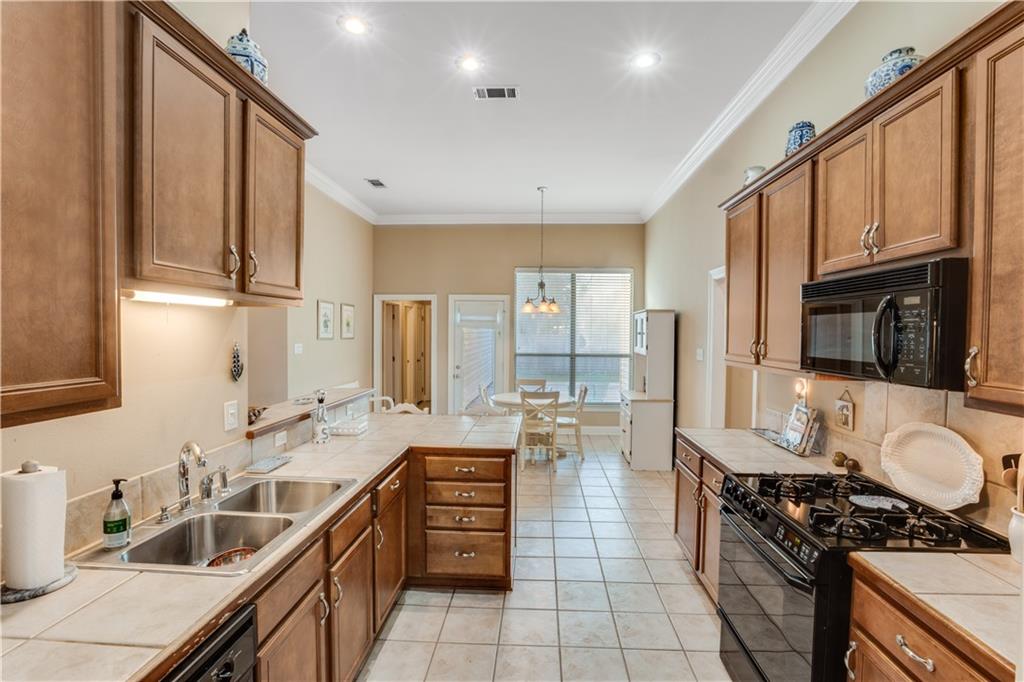 2424 Cours Carson Street Mandeville, LA 70448 - Photo 10 of 20