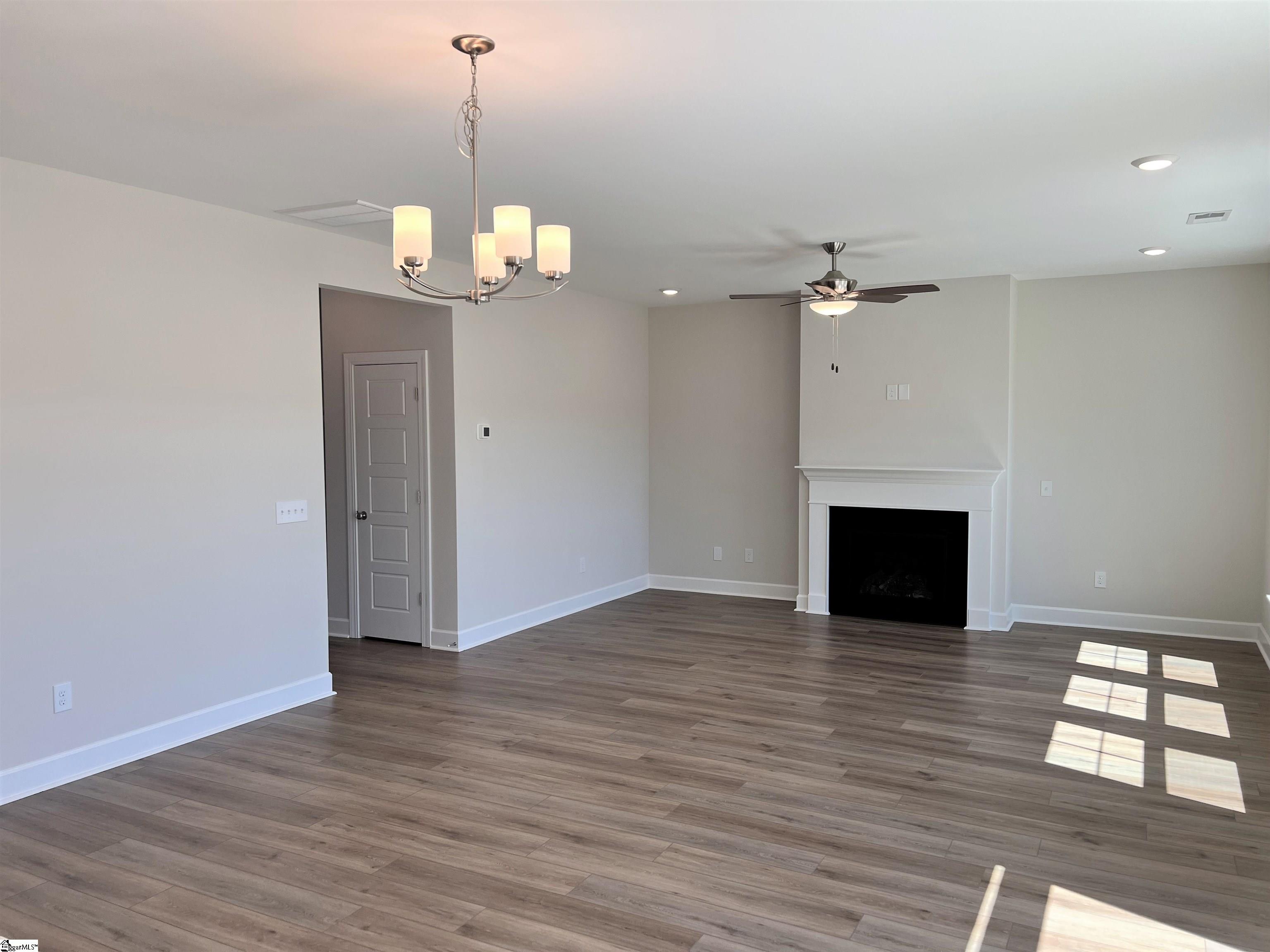 23 Callen Oak Way Greenville, SC 29607 - Photo 8 of 16