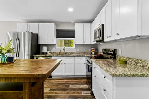 $365,000 | 21 Red Oak Circle, Point Blank, TX 77364