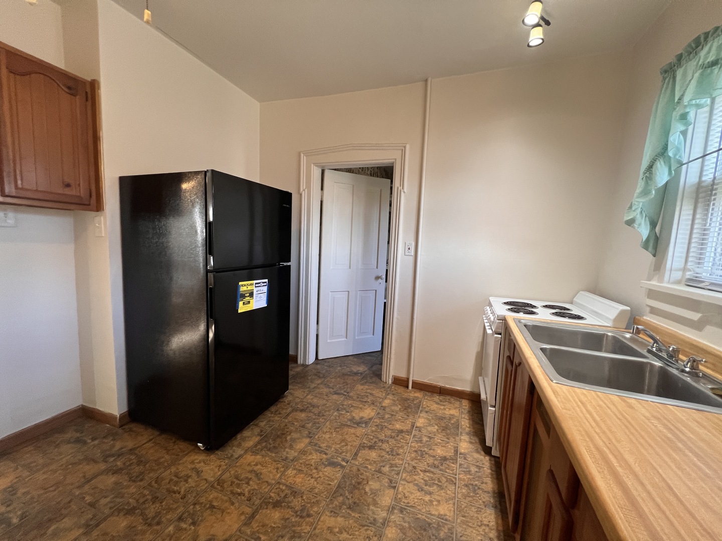 905 4th Street LaSalle, IL 61301 - Photo 7 of 19