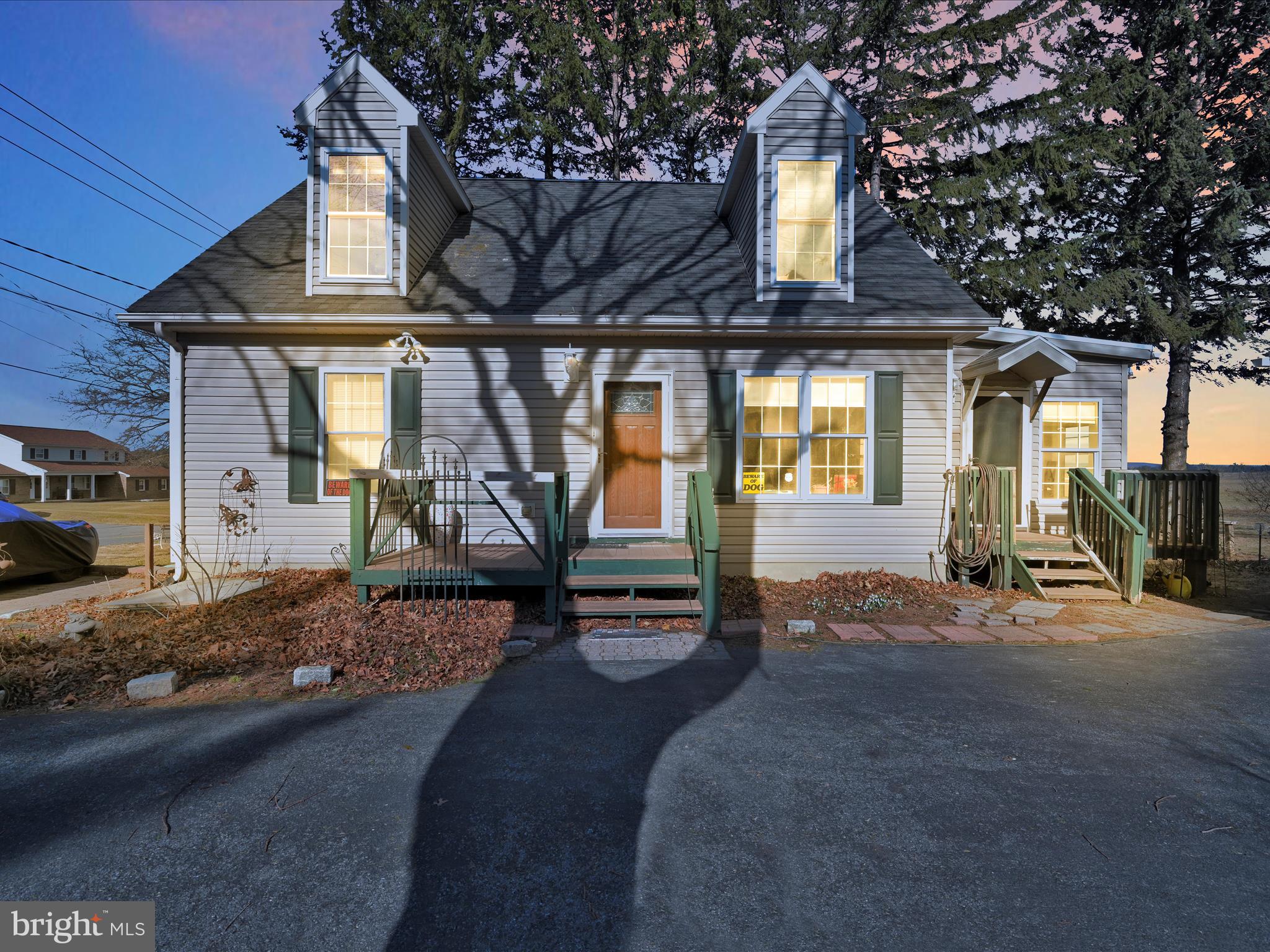 605 Wateredge Road Lititz, PA 17543 - Photo 3 of 29 a front view of a house with a yard
