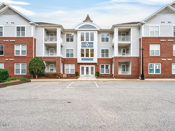 $325,000 | 623 Eyam Hall Lane, Apex, NC 27502