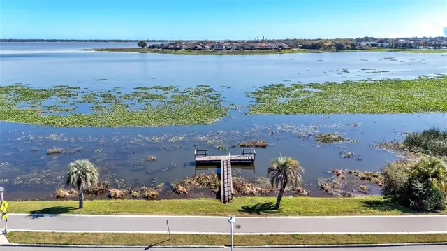 $125,000 | 1600 West Lake Parker Drive, Unit C8, Lakeland, FL 33805