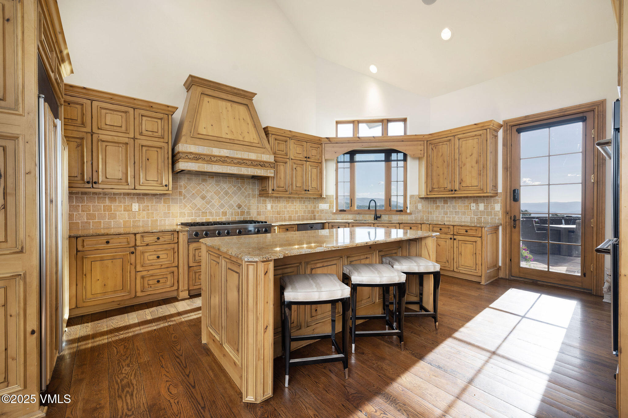 342 Gore Trail Edwards, CO 81632 - Photo 12 of 40 2506_342_gore_tr_interior_kitchen