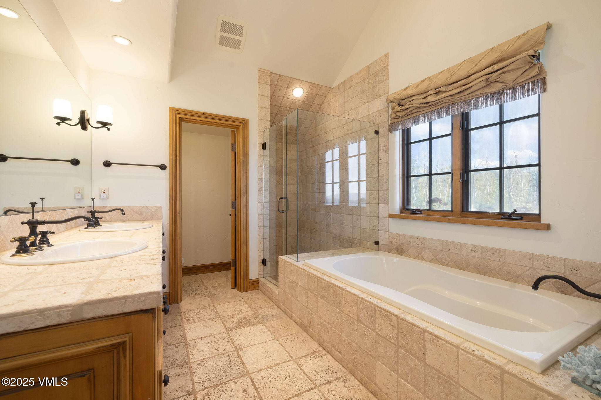 342 Gore Trail Edwards, CO 81632 - Photo 18 of 40 2506_342_gore_tr_interior_bath01