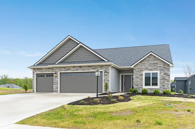 $397,900 | 17890 Carne Cove, Leo, IN 46765