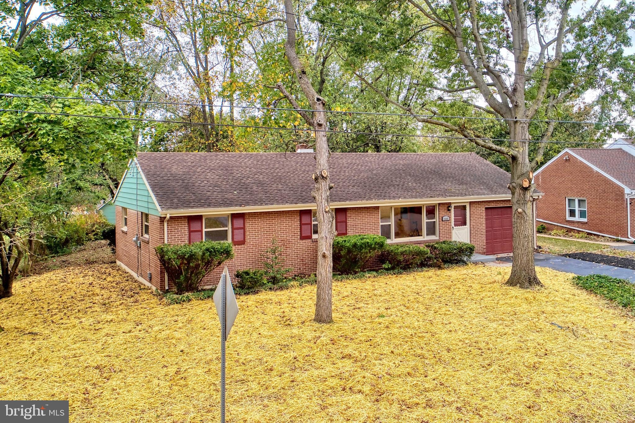 2345 Sycamore Road York, PA 17408 - Photo 5 of 49
