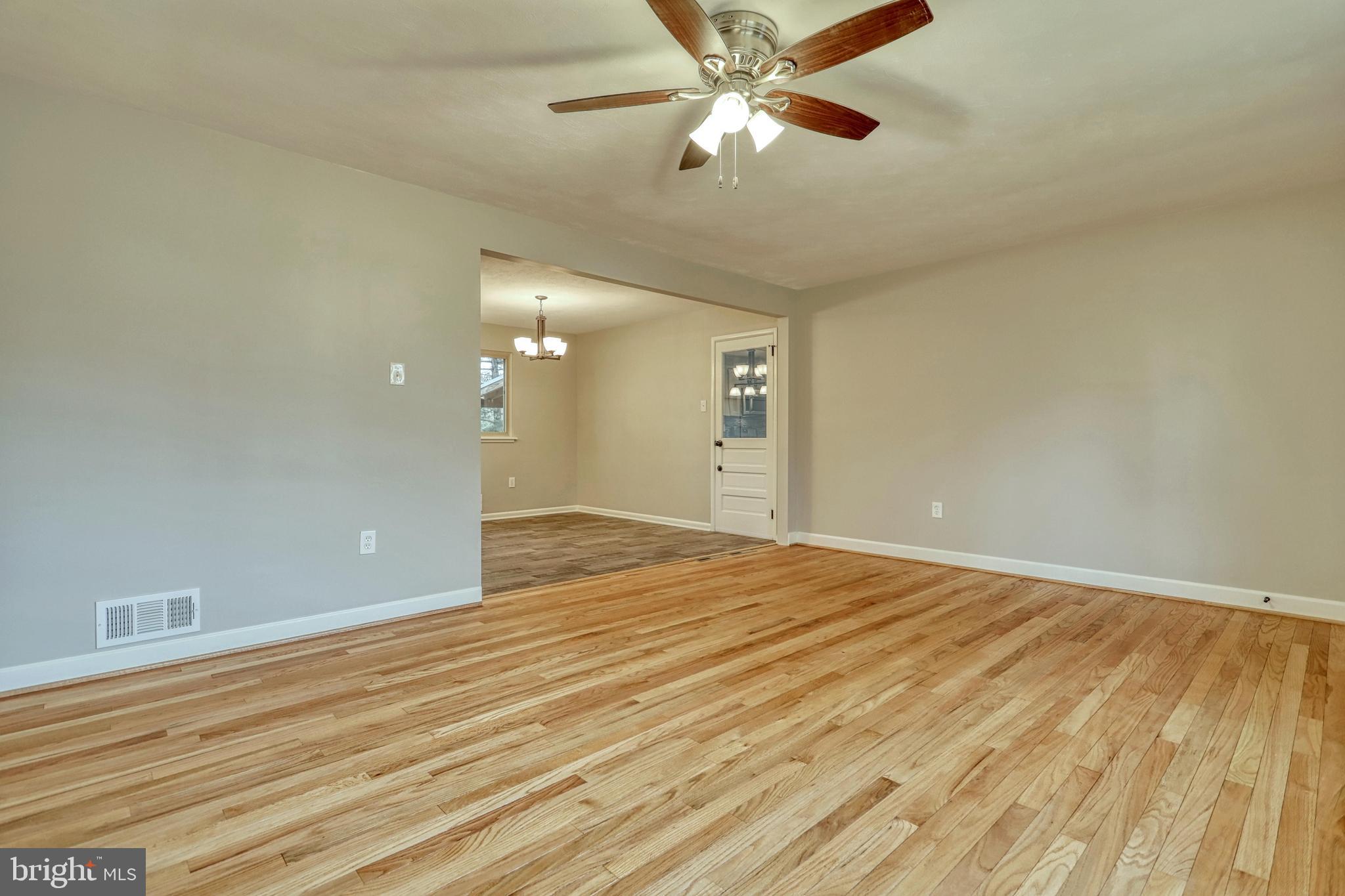 2345 Sycamore Road York, PA 17408 - Photo 7 of 49