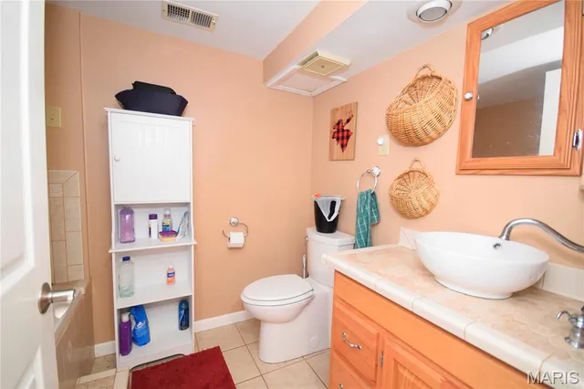 $239,800 | 11116 Quail Drive, Ste. Genevieve, MO 63670