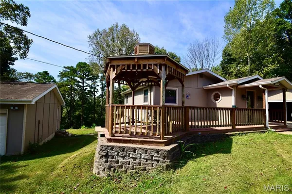 $239,800 | 11116 Quail Drive, Ste. Genevieve, MO 63670
