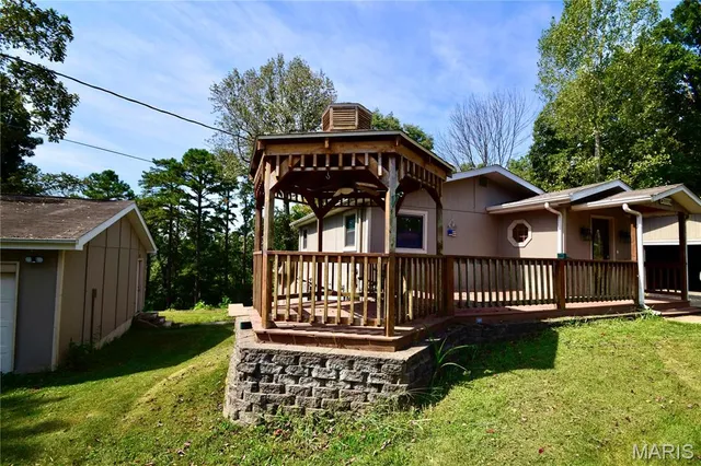 $239,800 | 11116 Quail Drive, Ste. Genevieve, MO 63670