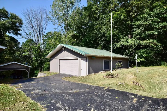 $239,800 | 11116 Quail Drive, Ste. Genevieve, MO 63670