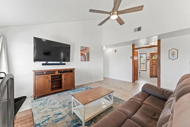 $499,000 | 3218 Las Quintas Way, Marysville, CA 95901