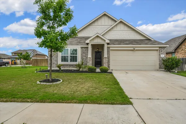 $2,350 | 201 Pearland Street, Hutto, TX 78634
