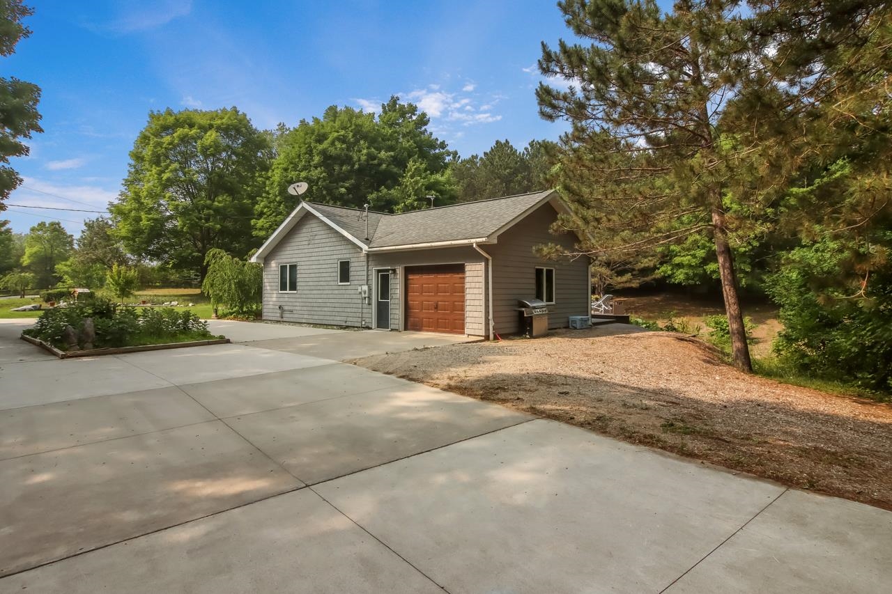 3269 Forrester Road Frankfort, MI 49635 - Photo 5 of 67