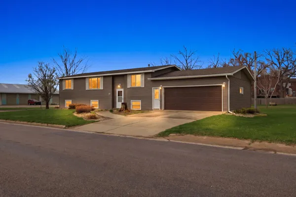 $225,000 | 114 4th Street South, Grove City, MN 56243