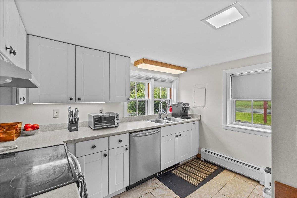 2233 Pucker Street Stowe, VT 05672 - Photo 11 of 50