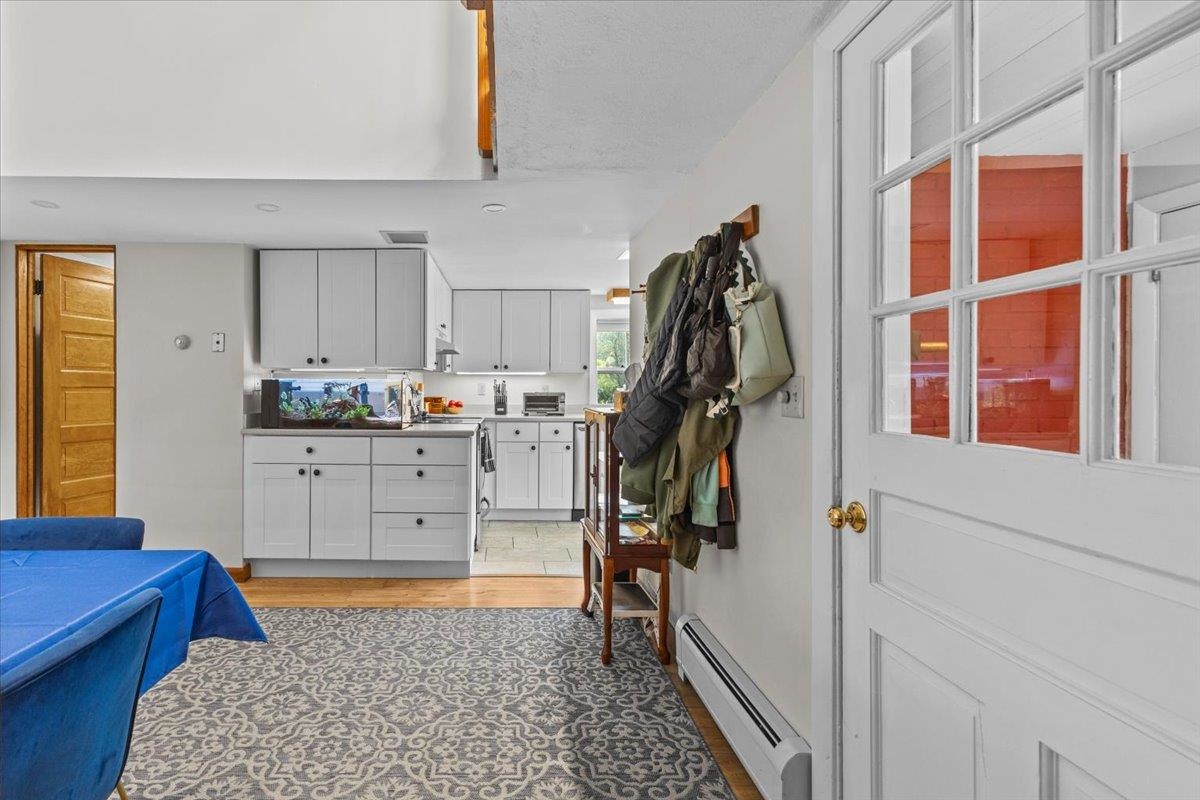 2233 Pucker Street Stowe, VT 05672 - Photo 9 of 50