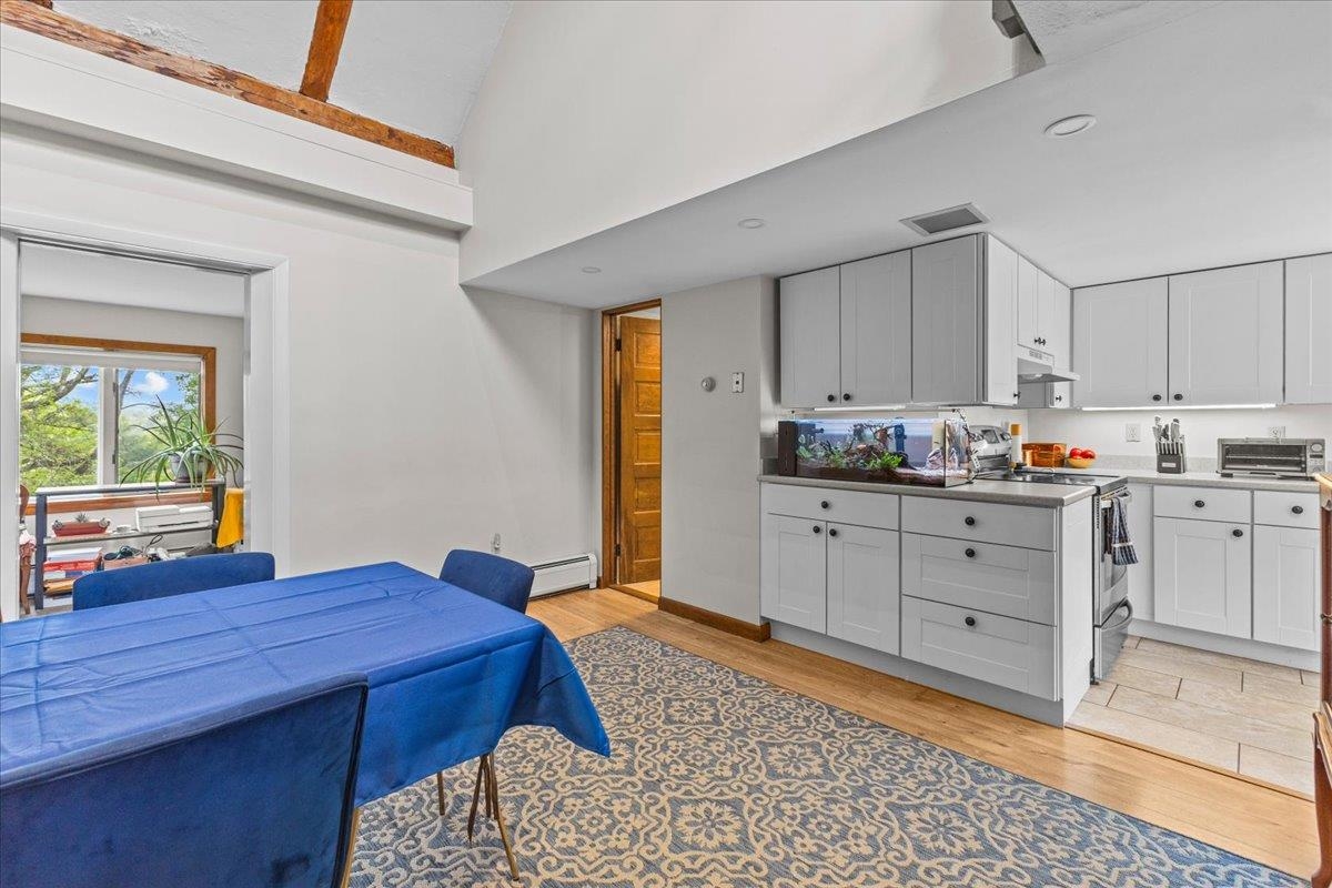 2233 Pucker Street Stowe, VT 05672 - Photo 10 of 50