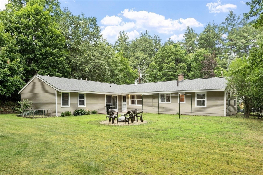 17 Parlee Road Chelmsford, MA 01824 - Photo 32 of 42
