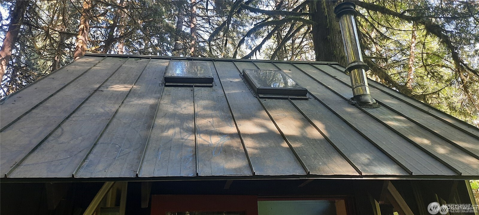 8444 South Cascade Road Marblemount, WA 98267 - Photo 29 of 30 a view of sitting space on the balcony