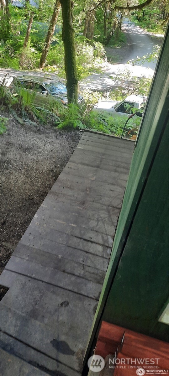 8444 South Cascade Road Marblemount, WA 98267 - Photo 5 of 30 a view of a wooden floor