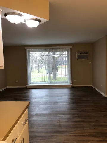 $1,675 | 6324 West 63rd Street, Unit 4, Chicago, IL 60638