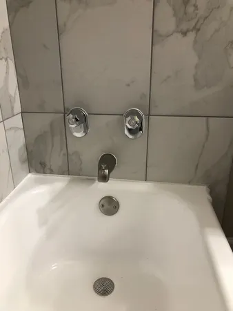 $1,675 | 6324 West 63rd Street, Unit 4, Chicago, IL 60638