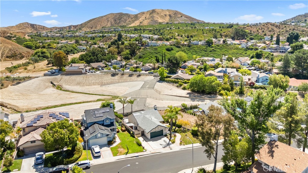 28924 Raintree Lane Saugus, CA 91390 - Photo 47 of 47