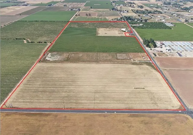 a view of a swimming pool