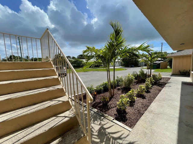 4606 Southeast Binnacle Way, Unit 2 Stuart, FL 34997 - Photo 5 of 15 other