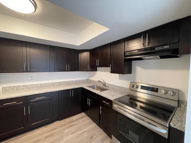 4606 Southeast Binnacle Way, Unit 2 Stuart, FL 34997 - Photo 7 of 15 kitchen