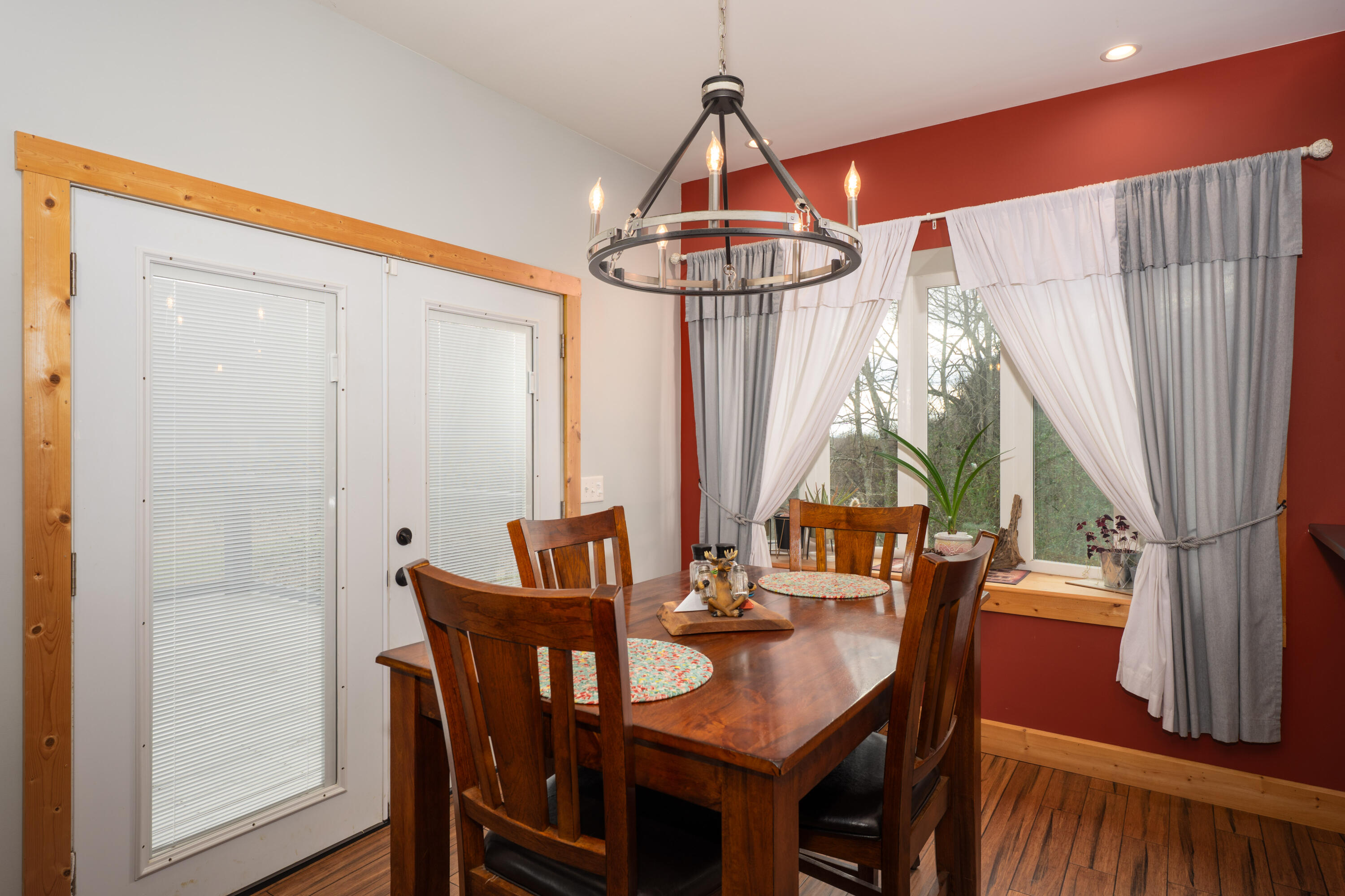 94 Rivers Edge Road Dunlap, TN 37327 - Photo 16 of 41 Dining room