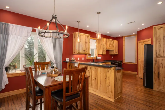 $595,000 | 94 Rivers Edge Road, Dunlap, TN 37327