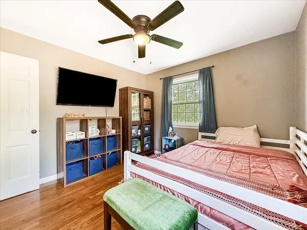$265,000 | 709 East Sunnycrest Drive, Urbana, IL 61801