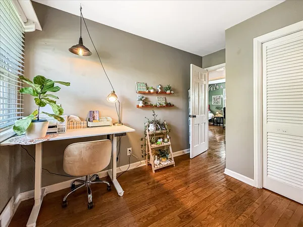 $265,000 | 709 East Sunnycrest Drive, Urbana, IL 61801