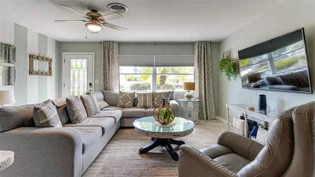 $4,500 | 6904 9th Avenue Northwest, Bradenton, FL 34209