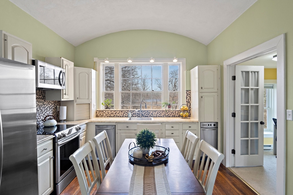 240 Dudley Road Bedford, MA 01730 - Photo 22 of 42 Gallery Image 22