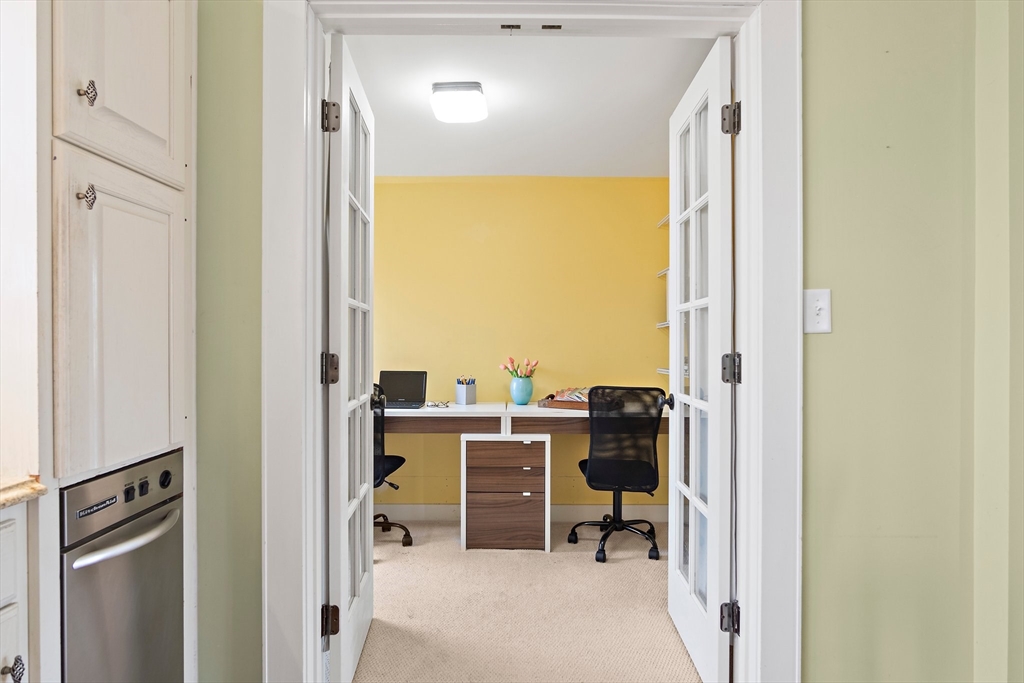 240 Dudley Road Bedford, MA 01730 - Photo 23 of 42 Gallery Image 23