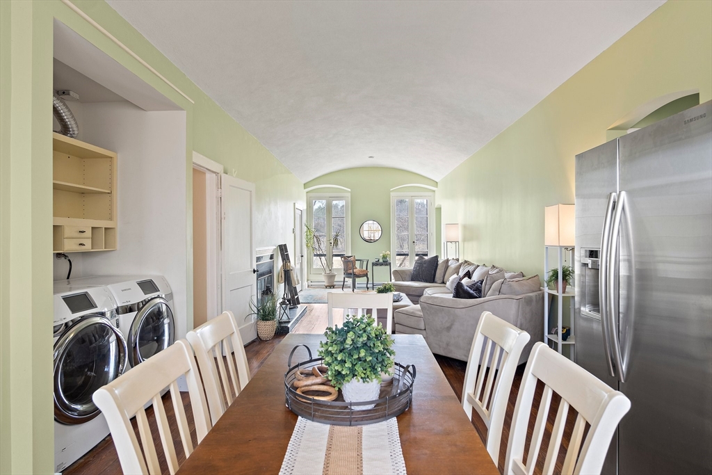 240 Dudley Road Bedford, MA 01730 - Photo 25 of 42 Gallery Image 25