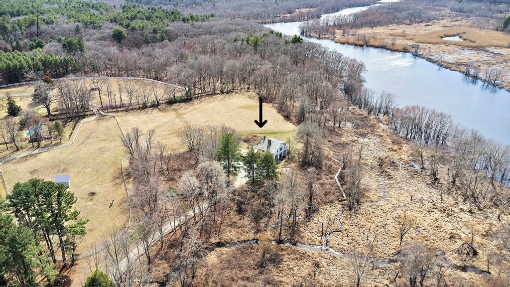 240 Dudley Road Bedford, MA 01730 - Photo 3 of 42 Gallery Image 3