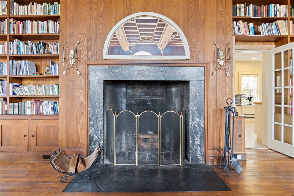 240 Dudley Road Bedford, MA 01730 - Photo 9 of 42 Gallery Image 9