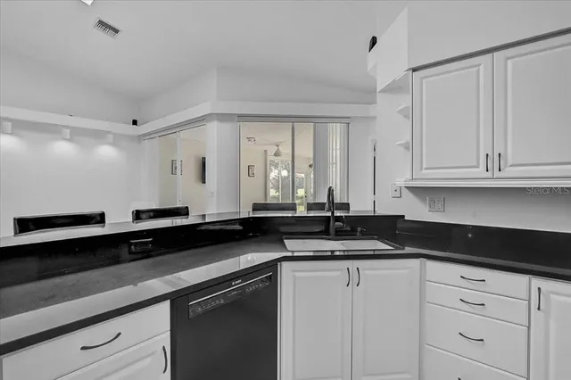 $270,000 | 4006 Caddie Drive East, Bradenton, FL 34203