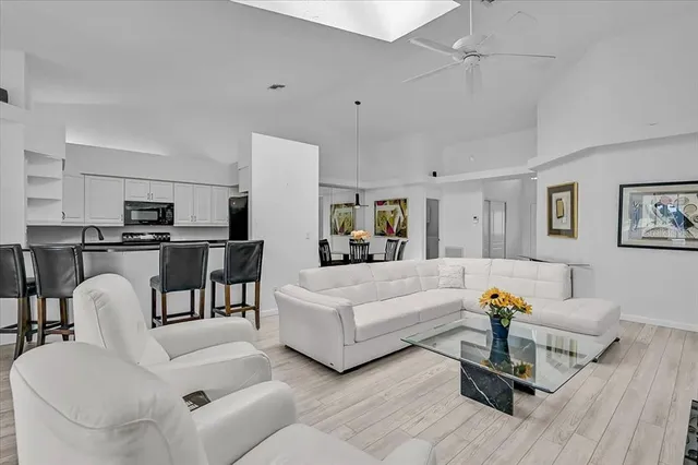 $270,000 | 4006 Caddie Drive East, Bradenton, FL 34203