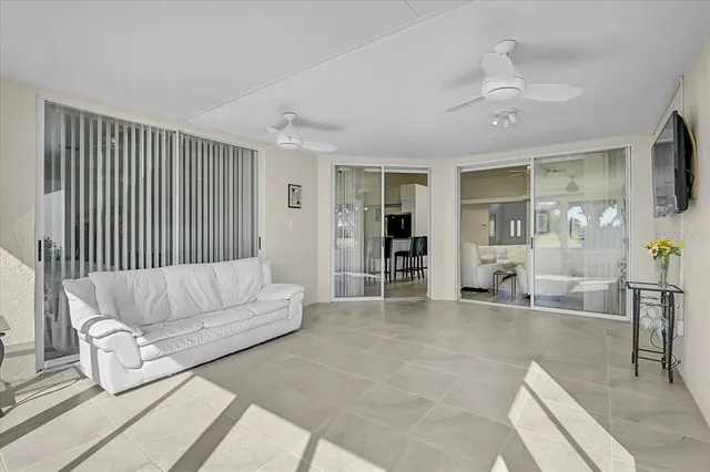 $270,000 | 4006 Caddie Drive East, Bradenton, FL 34203