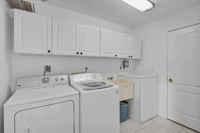 $270,000 | 4006 Caddie Drive East, Bradenton, FL 34203