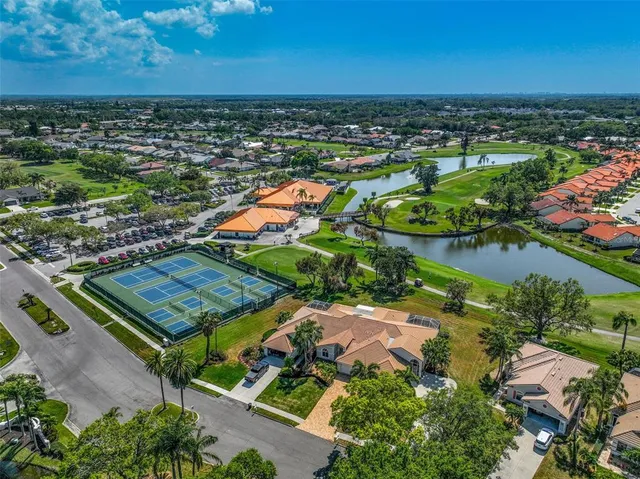 $270,000 | 4006 Caddie Drive East, Bradenton, FL 34203