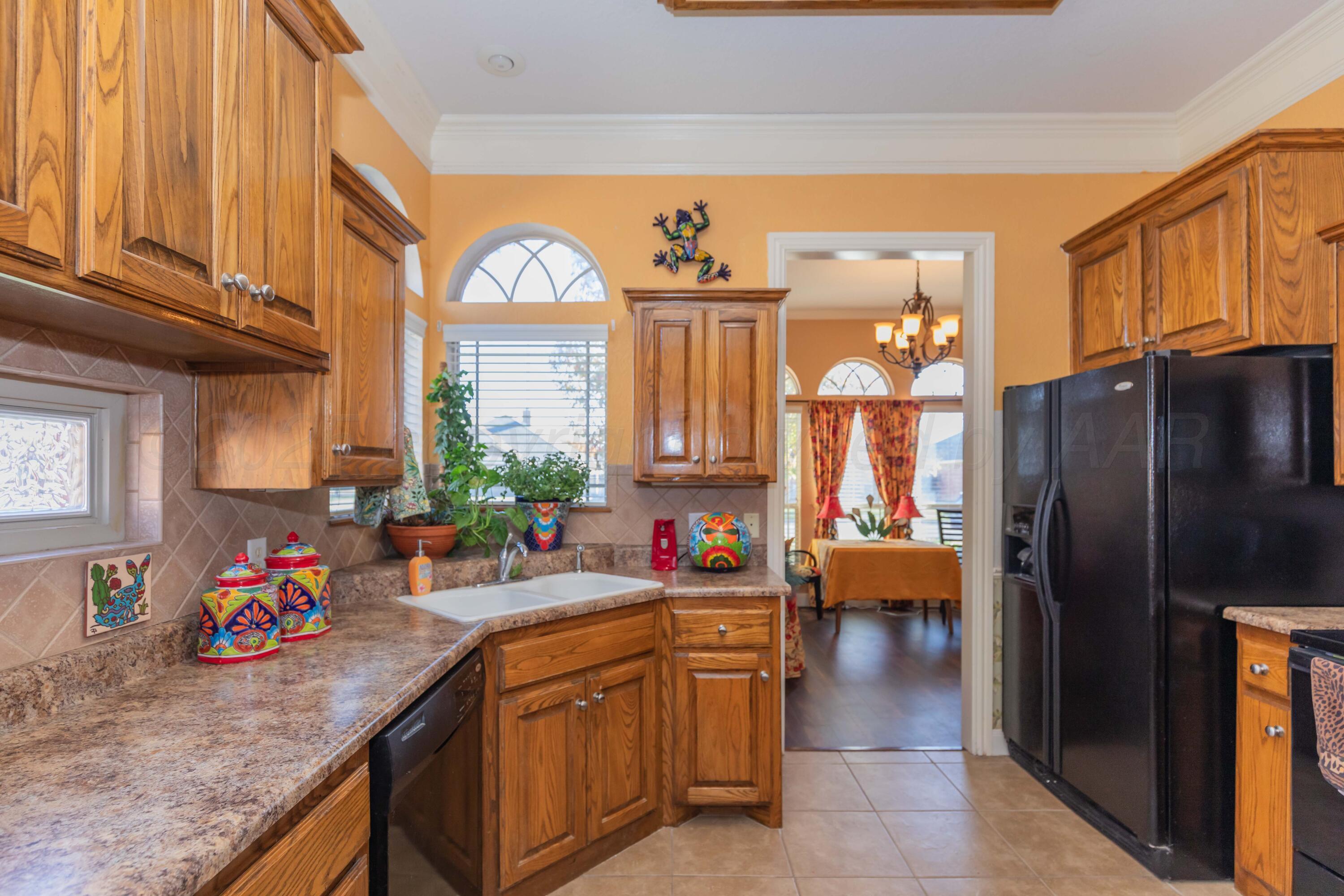 8304 Addison Drive Amarillo, TX 79119 - Photo 20 of 41 KITCHEN VIEW 1